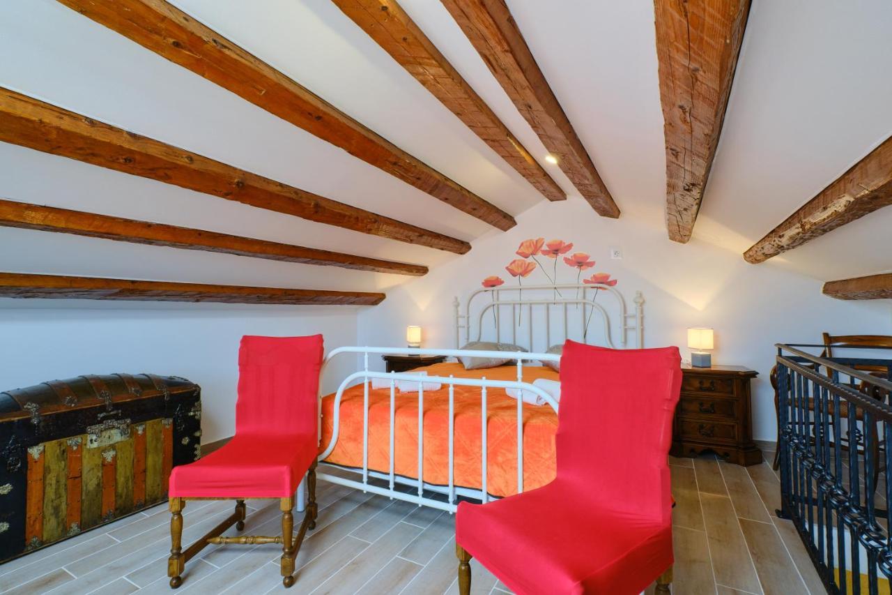 Apartment Kaleta Sveti Jakov Екстер'єр фото